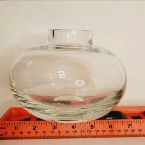 Vintage Blown Clear Art Glass Round Vase - Picture 5 of 9